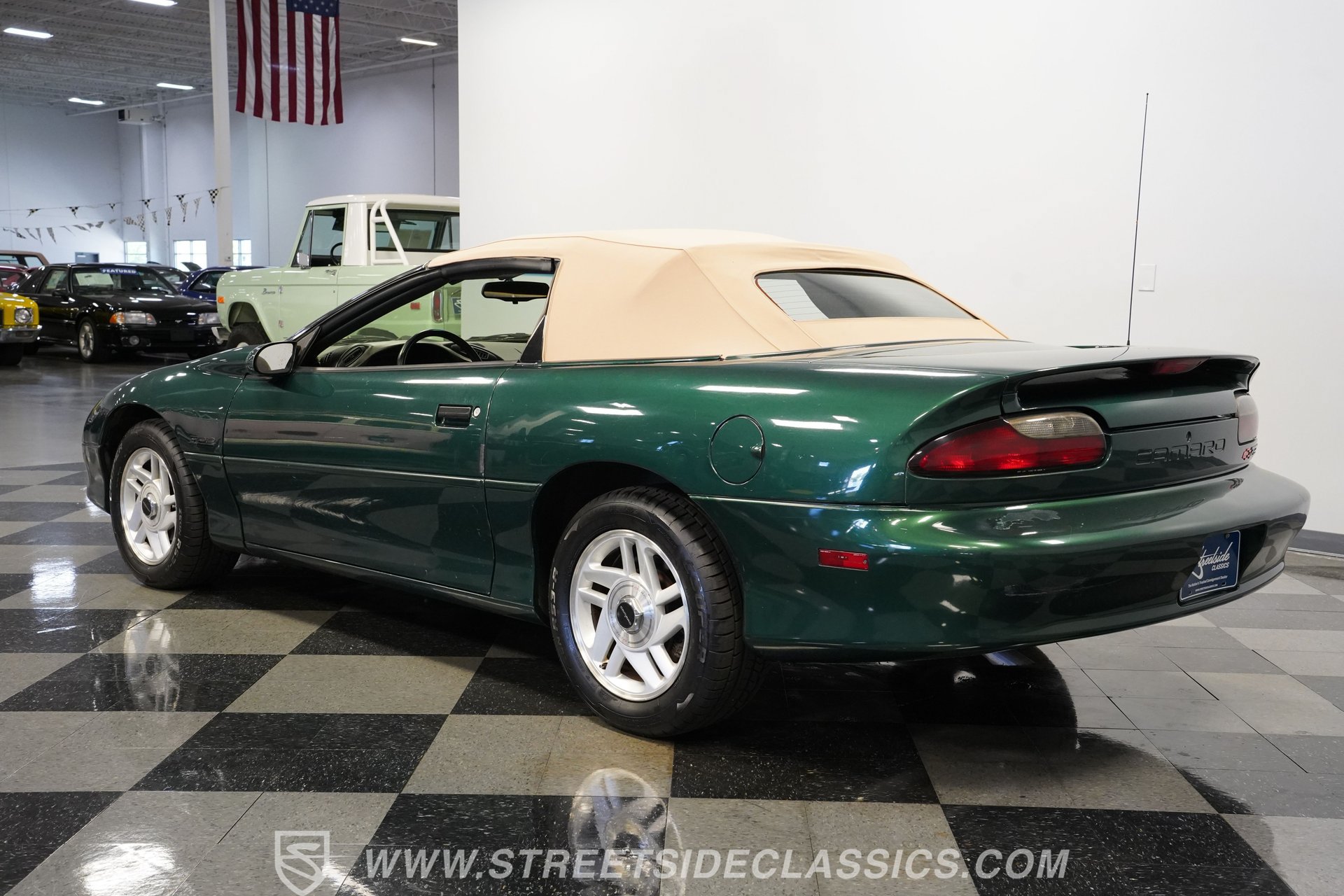 Used 1995 Chevrolet Camaro Z28 RWD image 10