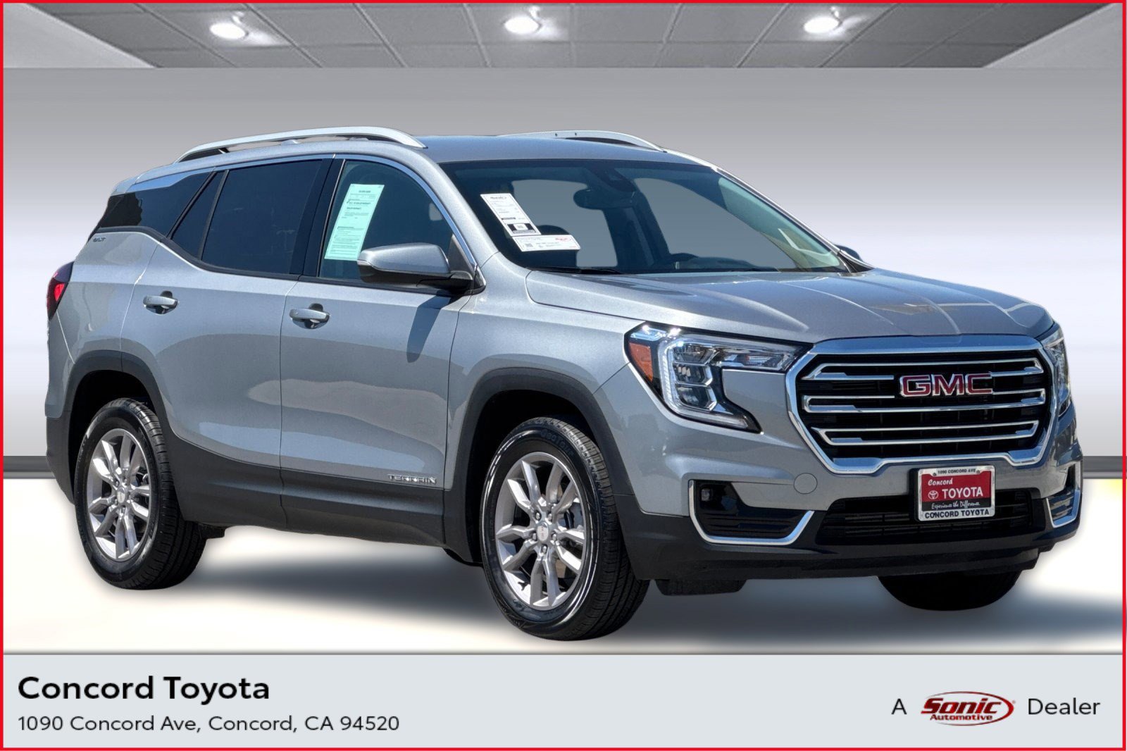 Used 2024 GMC Terrain SLT