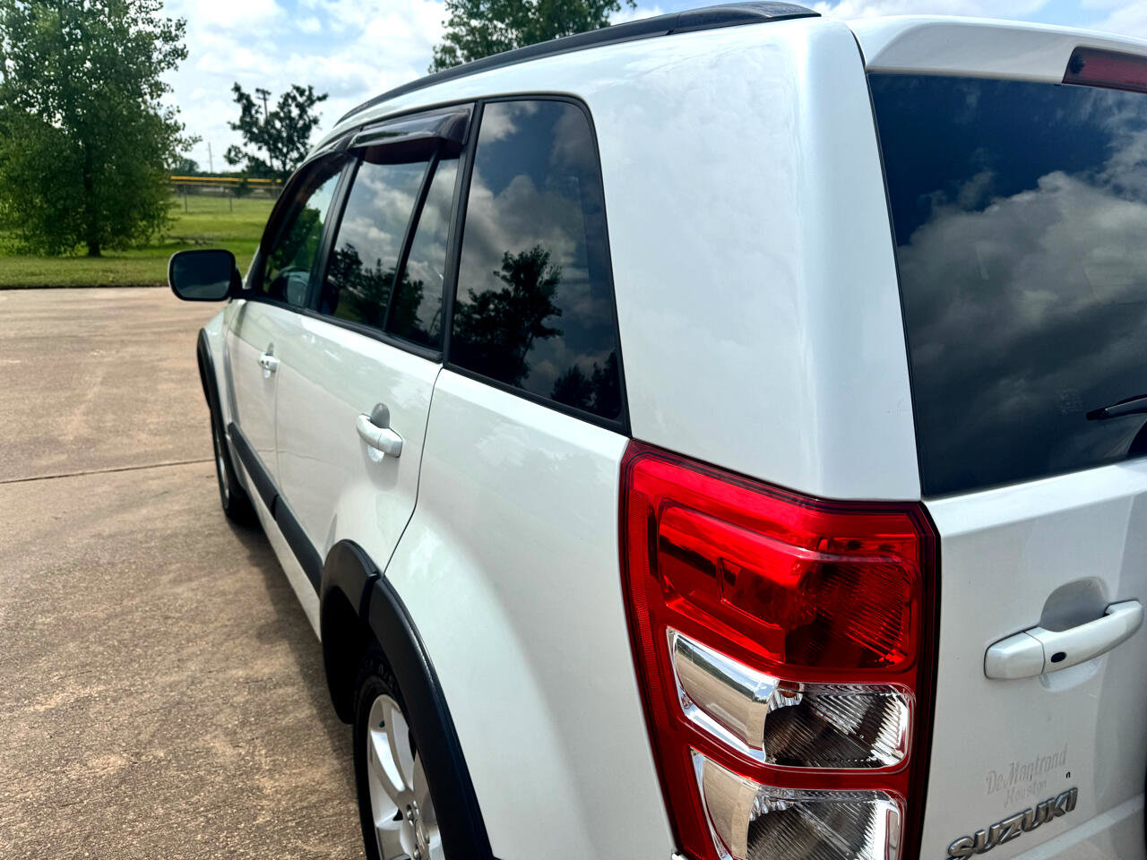 Used 2011 Suzuki Grand Vitara Limited image 11