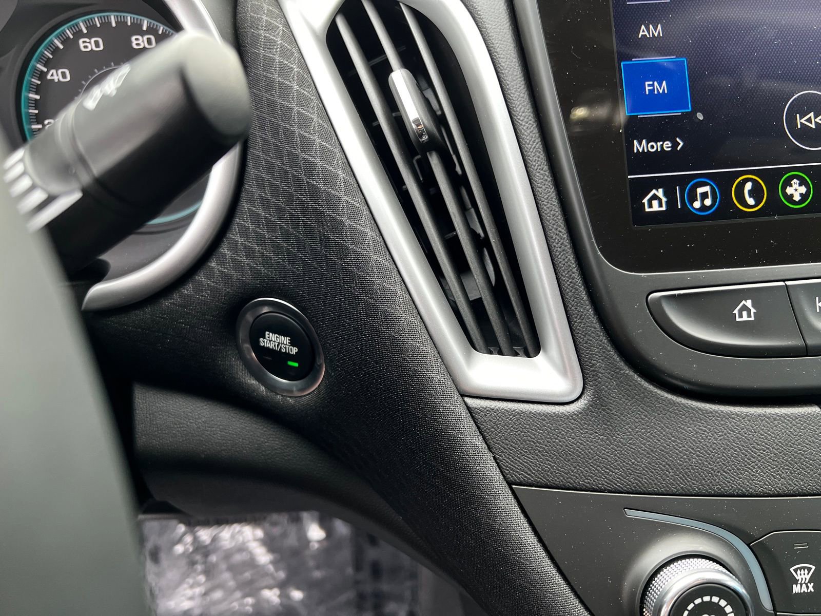 Used 2024 Chevrolet Malibu RS image 15