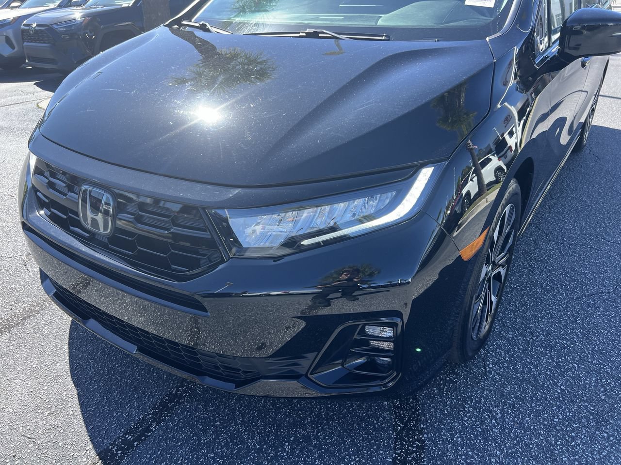 Used 2025 Honda Odyssey Elite image 6