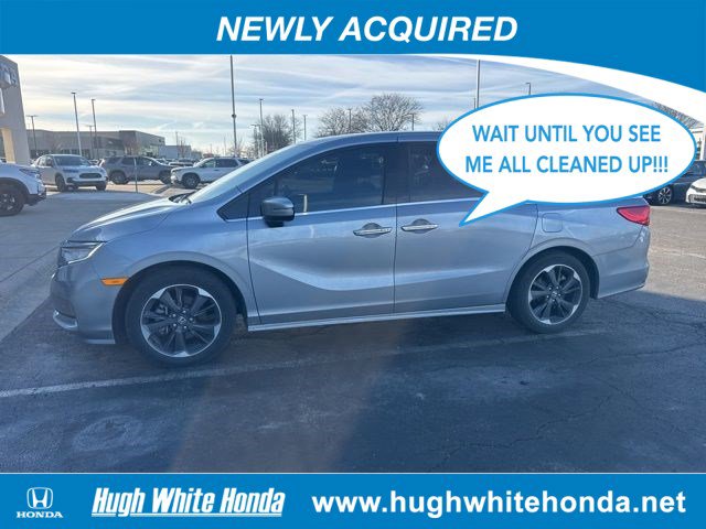 Used 2023 Honda Odyssey Elite image 4