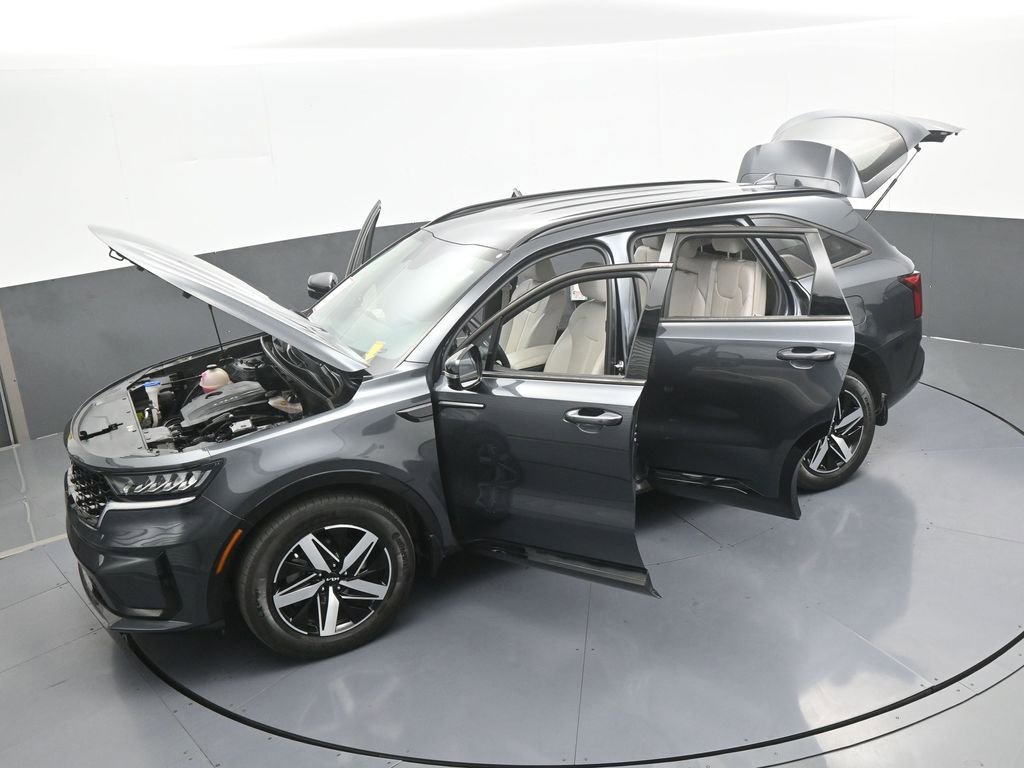 Used 2023 Kia Sorento S image 59