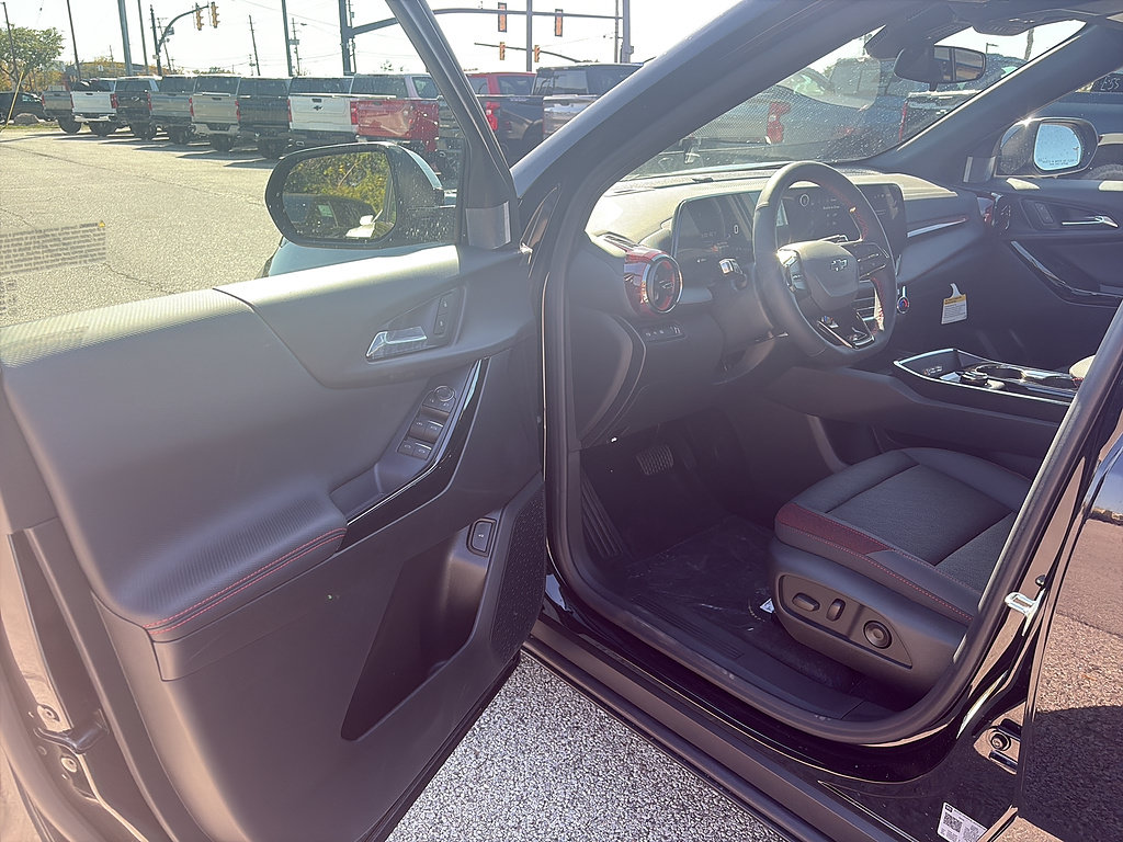 New 2027 Chevrolet Equinox RS FWD image 11
