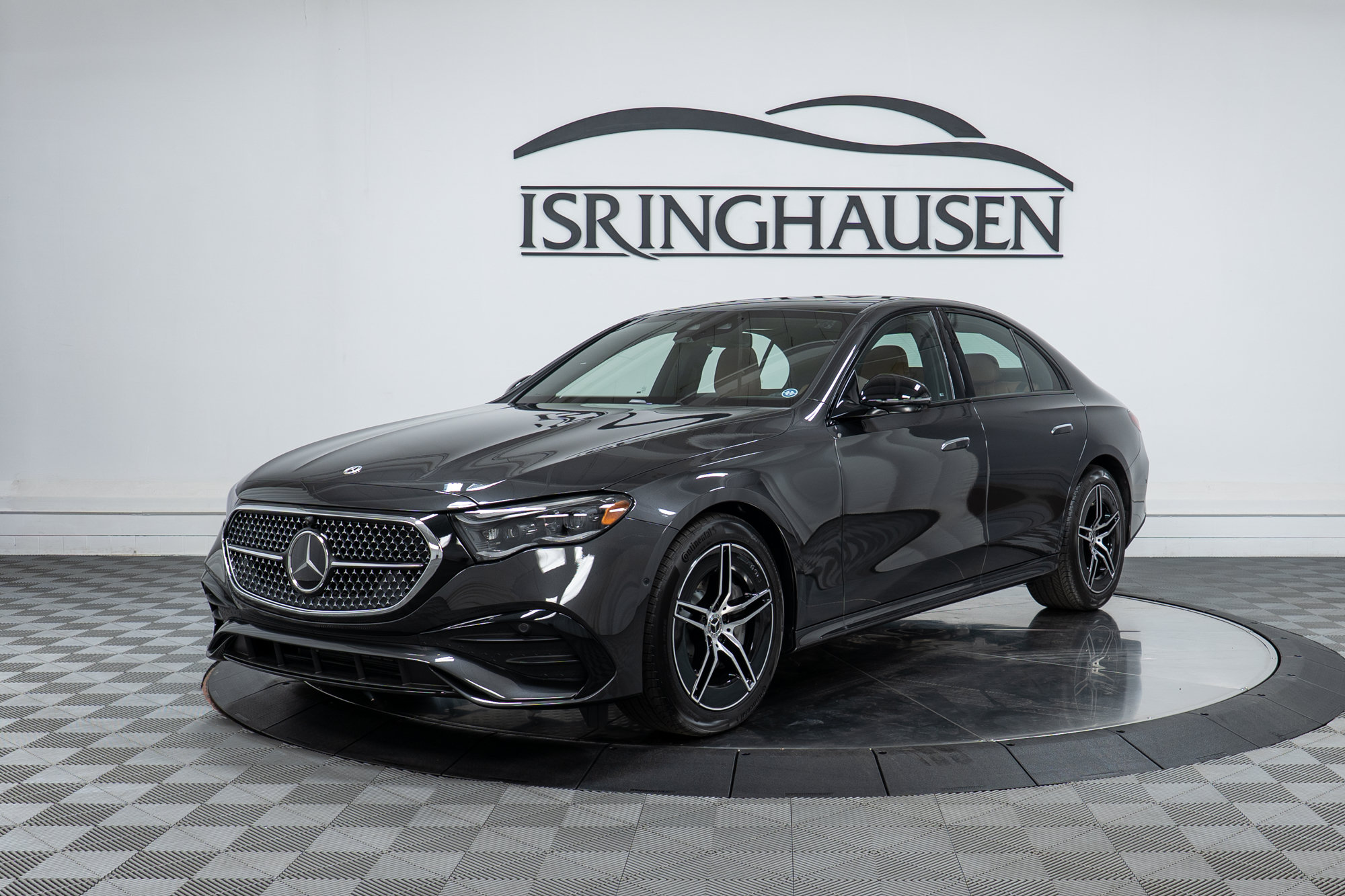 New 2026 Mercedes-Benz E 450 4MATIC Sedan image 1