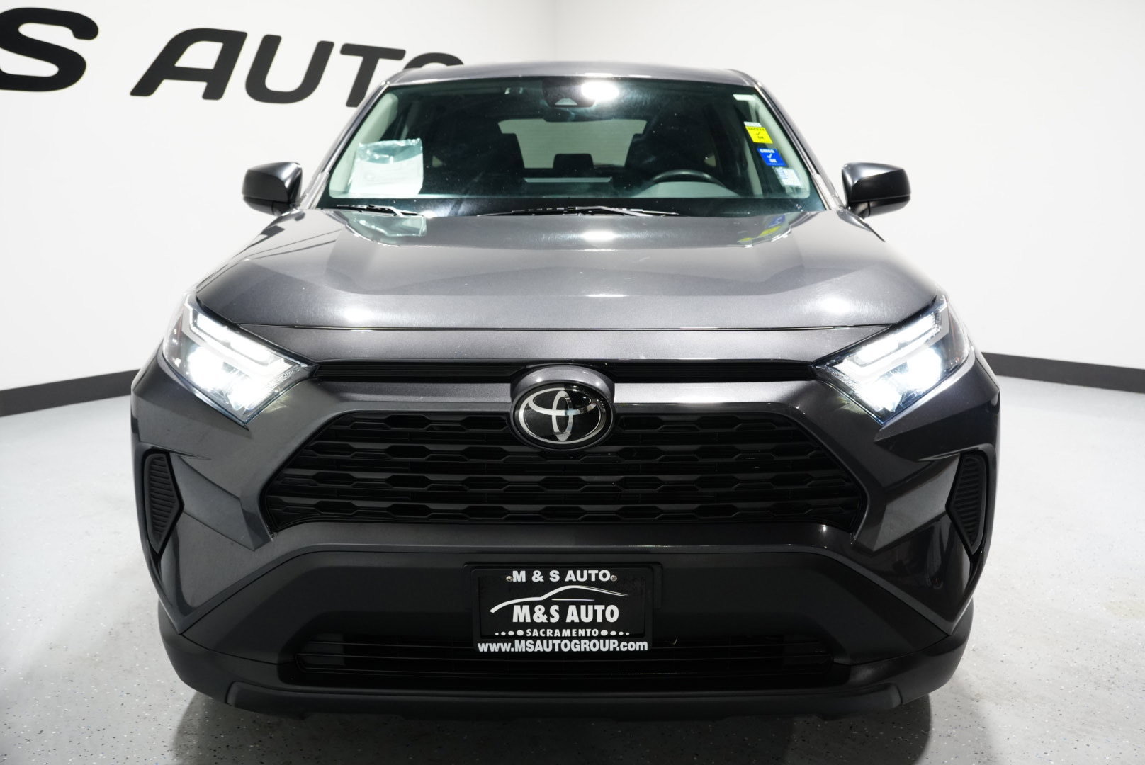 Used 2024 Toyota RAV4 LE image 2