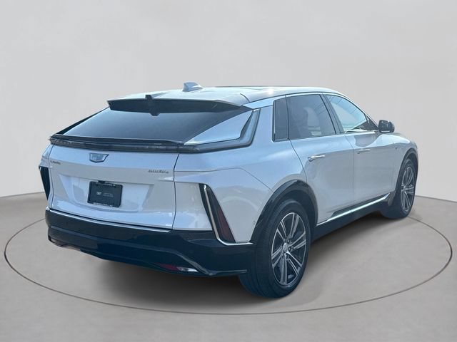 Certified 2024 Cadillac Lyriq Luxury w/ LPO, Floor Liner Package AWD/4WD image 35