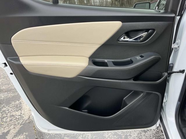 Used 2022 Chevrolet Traverse Premier image 19