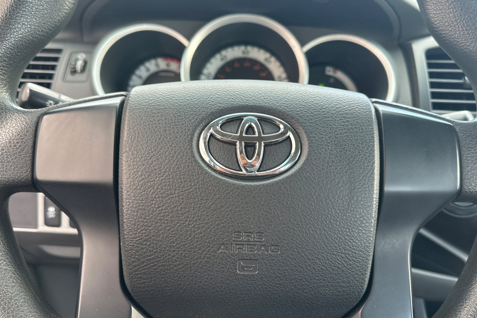 Used 2014 Toyota Tacoma 4x4 Regular Cab image 20