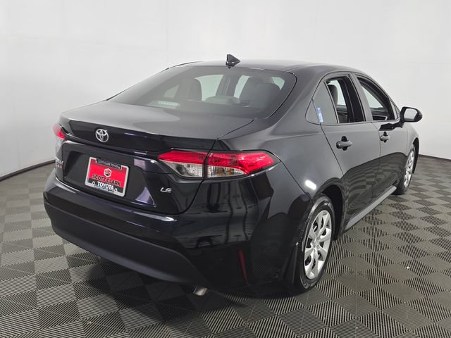 Used 2025 Toyota Corolla LE FWD image 8