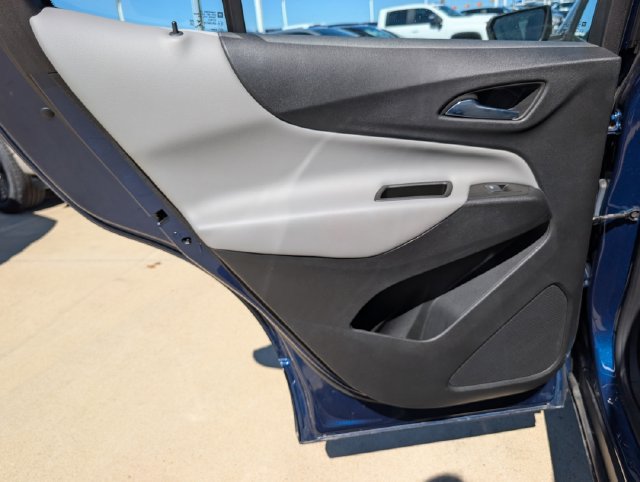 Used 2022 Chevrolet Equinox LS FWD image 37