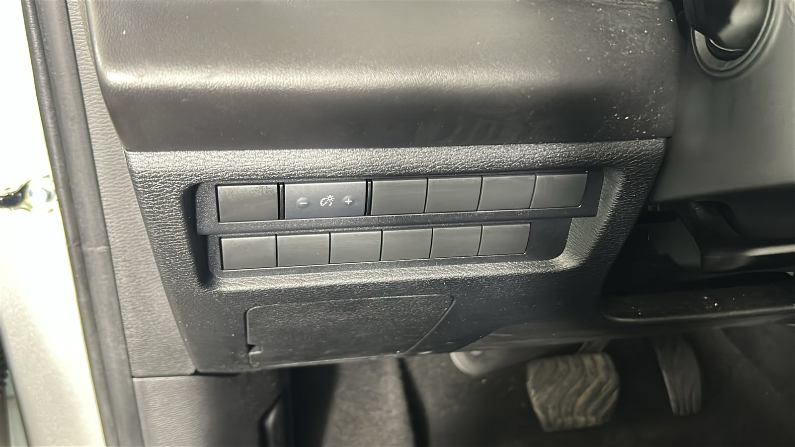 Used 2022 Mitsubishi Outlander ES AWD/4WD image 21