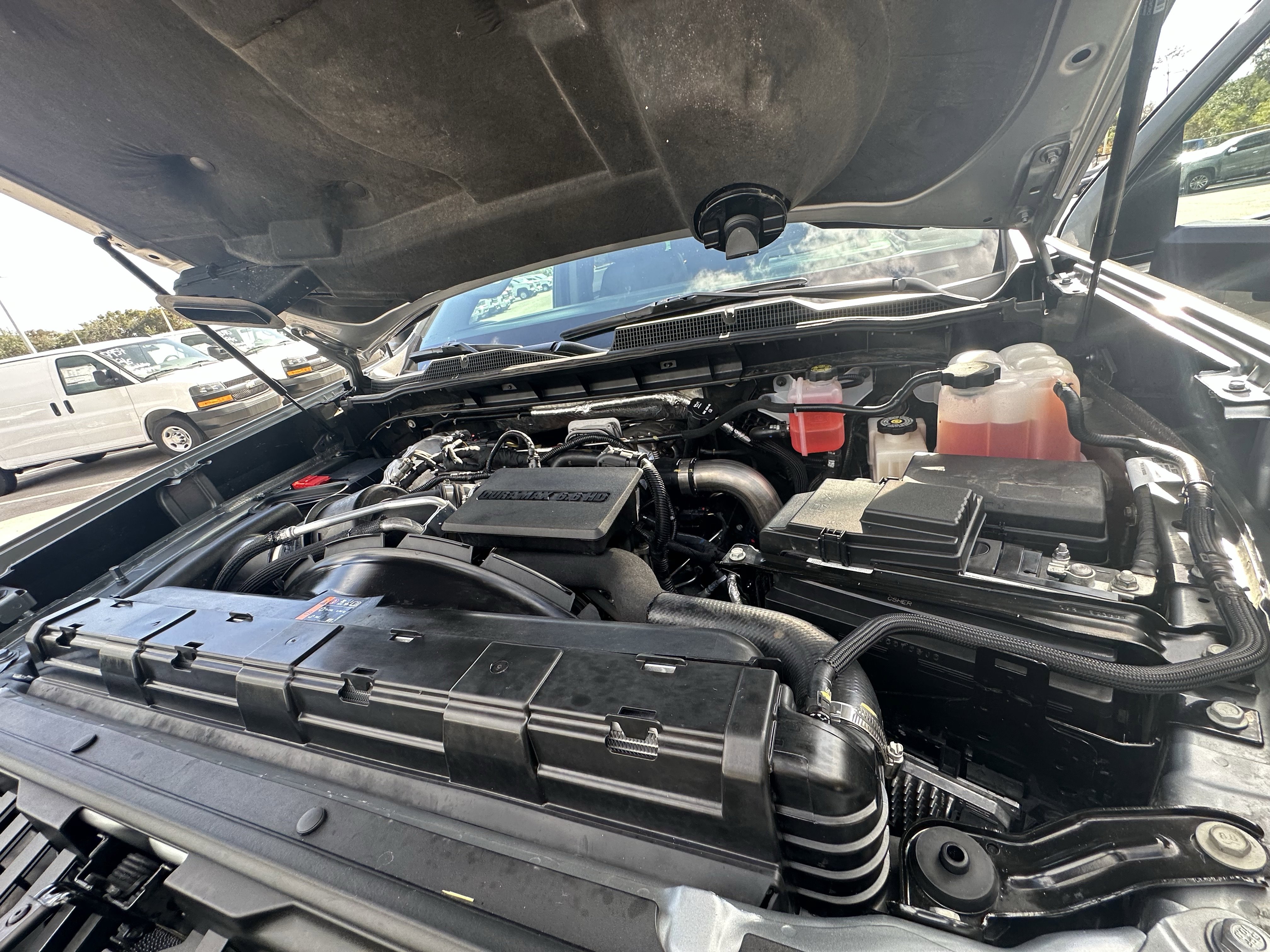 Used 2025 Chevrolet Silverado 3500 LTZ w/ LTZ Premium Package image 44