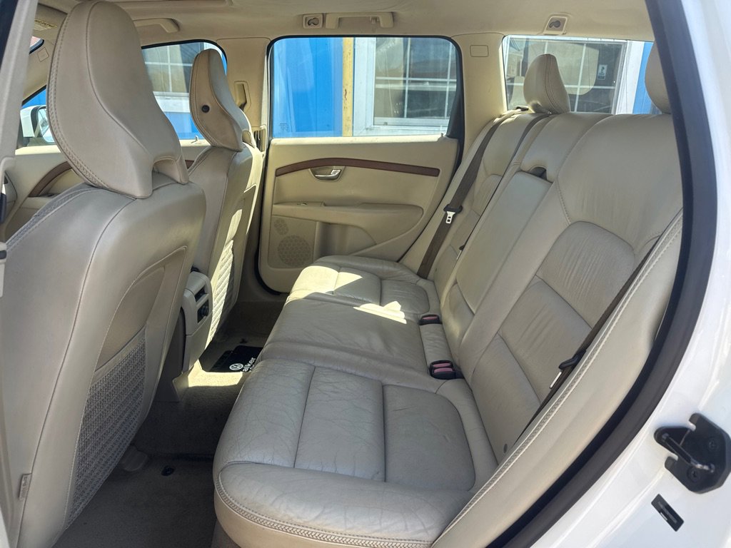 Used 2009 Volvo XC70 T6 image 7
