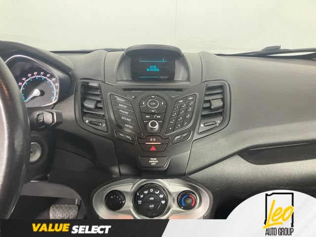 Used 2015 Ford Fiesta SE FWD image 14