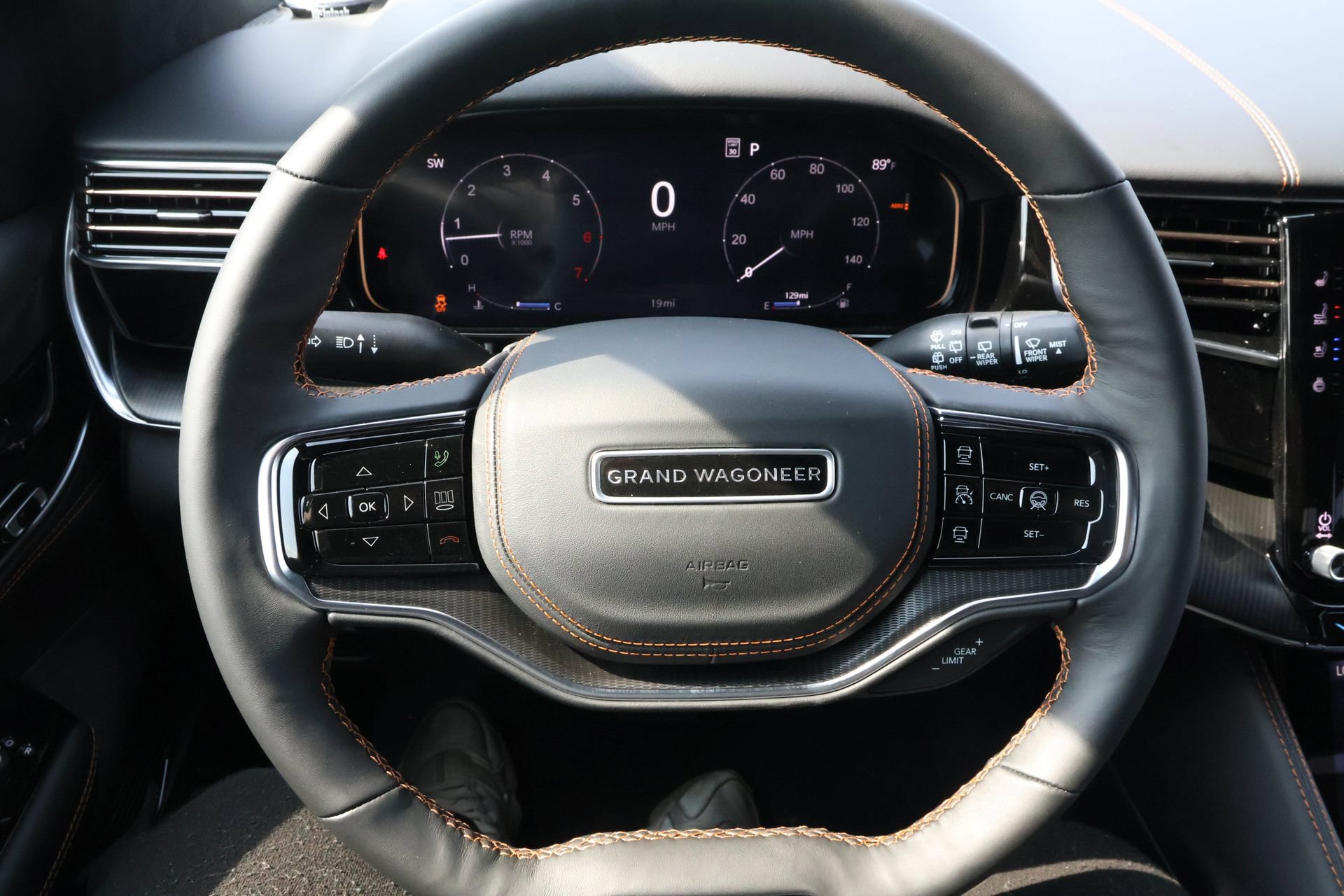 New 2026 Jeep Grand Wagoneer Summit AWD/4WD image 33