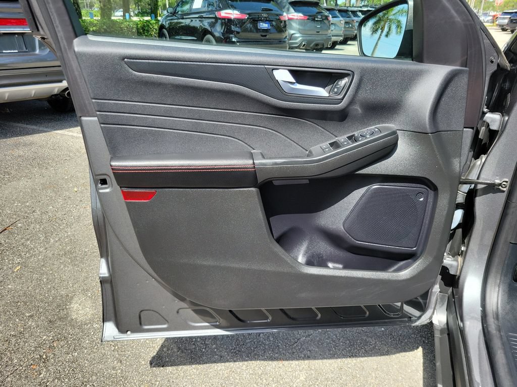 Certified 2023 Ford Escape ST-Line w/ Tech Pack #1 FWD image 12