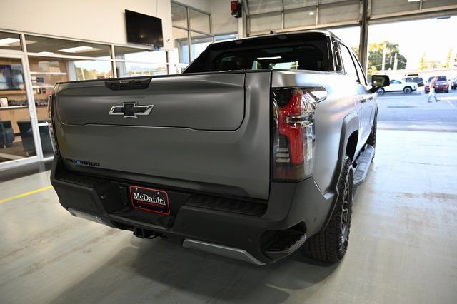 New 2026 Chevrolet Silverado EV Trail Boss w/ Premium Package image 5