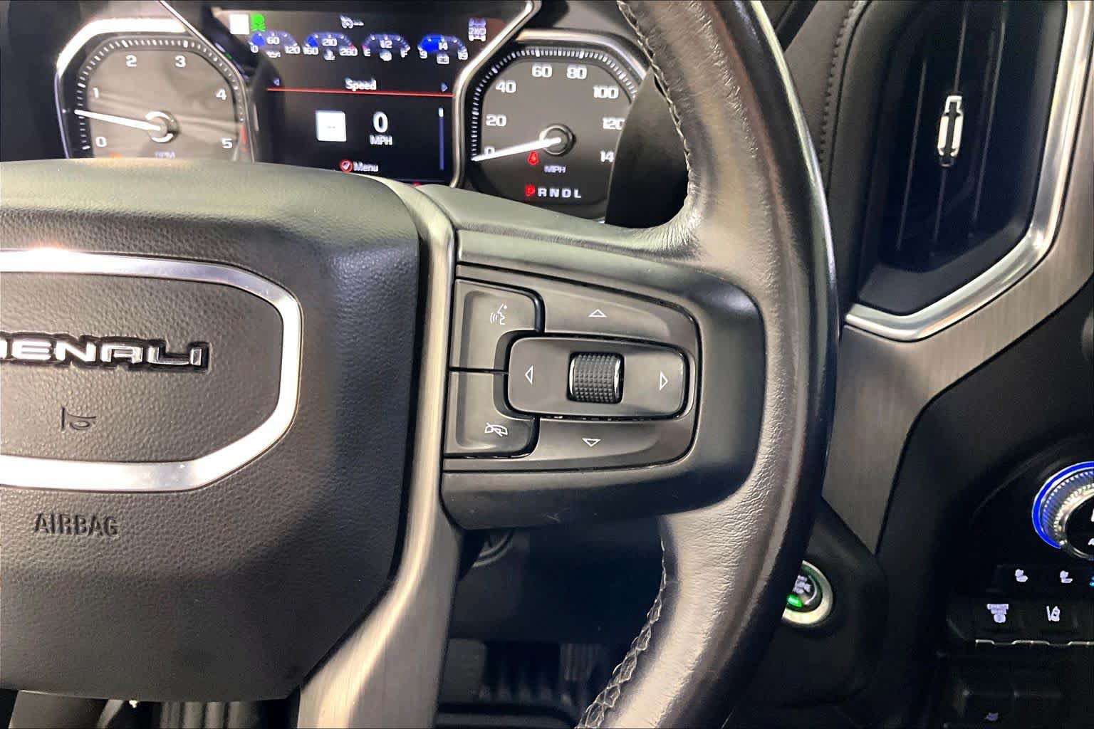 Used 2023 GMC Sierra 2500 Denali w/ Denali Ultimate Package AWD/4WD image 23