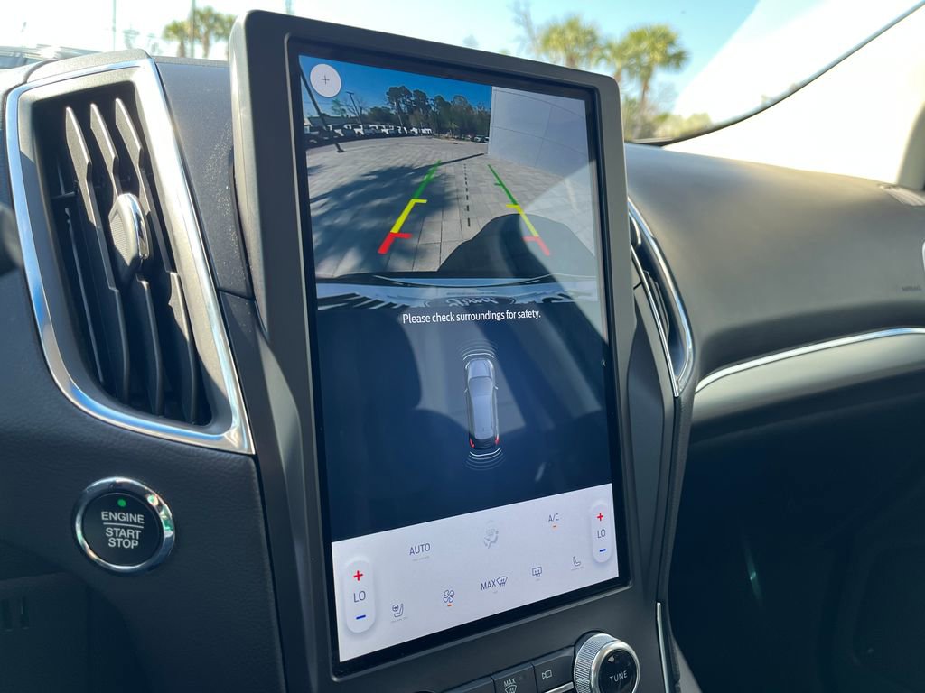 Used 2024 Ford Edge Titanium image 26