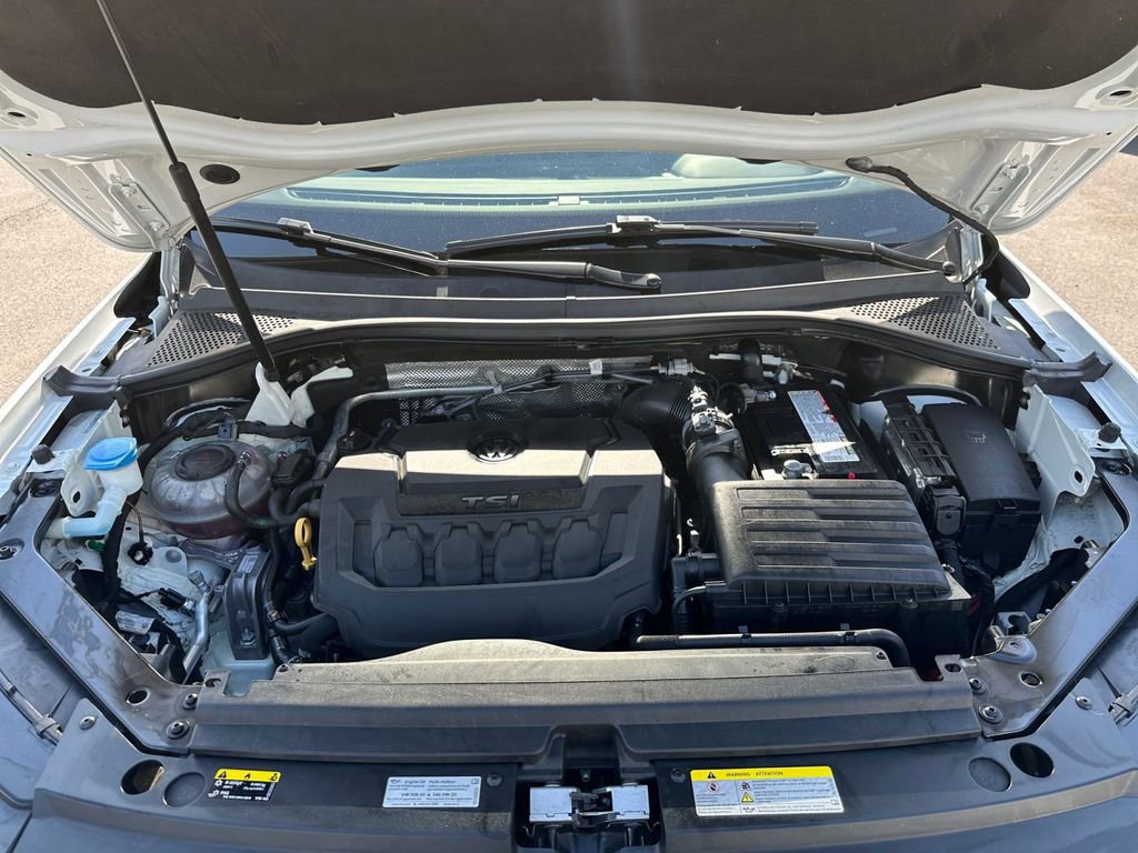 Used 2021 Volkswagen Tiguan SE R-Line FWD image 22