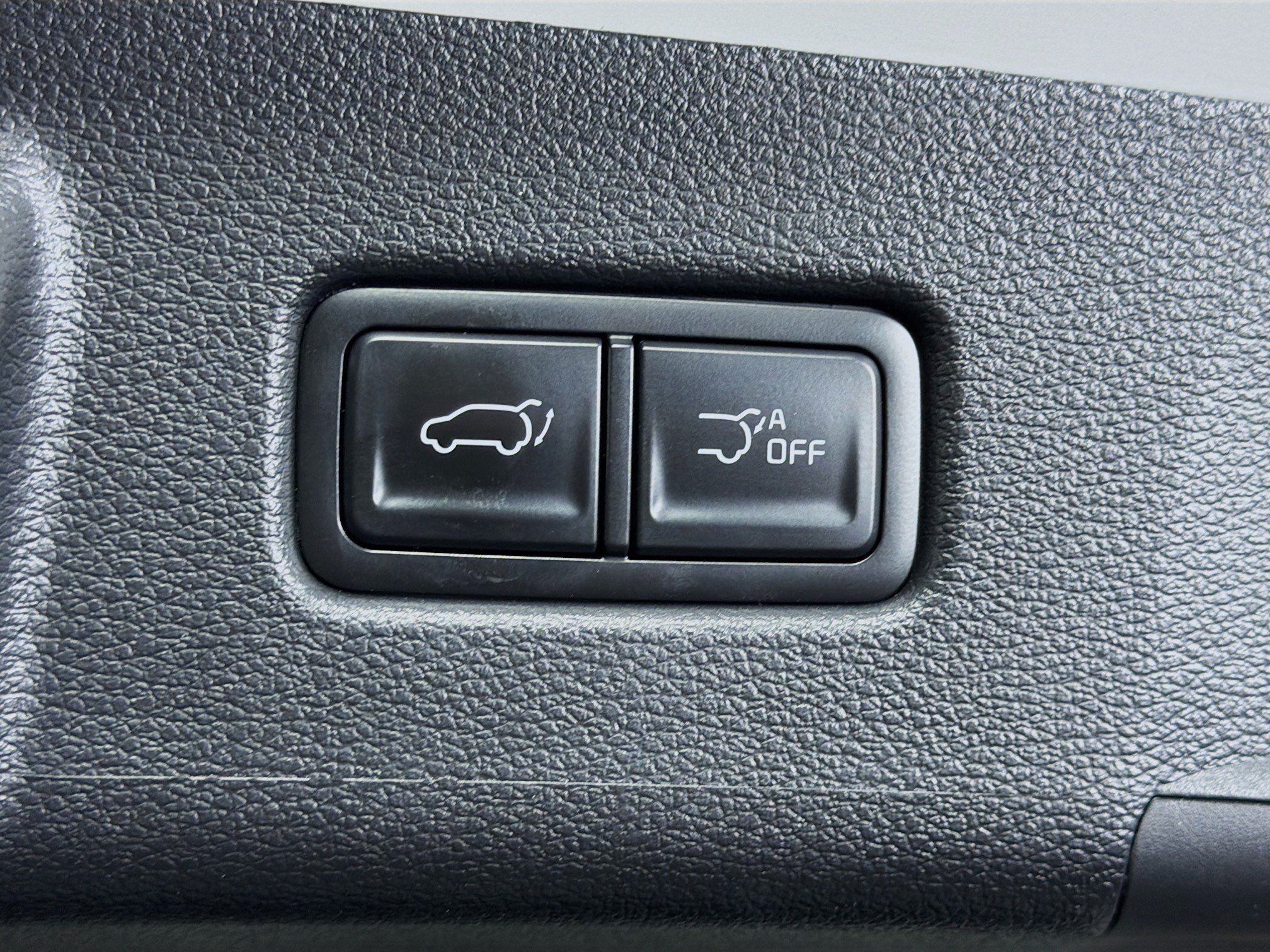 Used 2025 Kia Telluride S FWD image 32