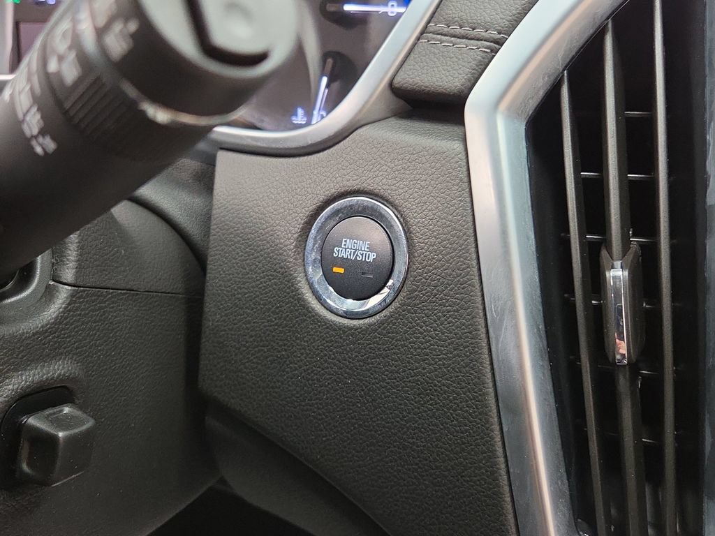 Used 2015 Cadillac SRX Luxury w/ Driver Awareness Package AWD/4WD image 17