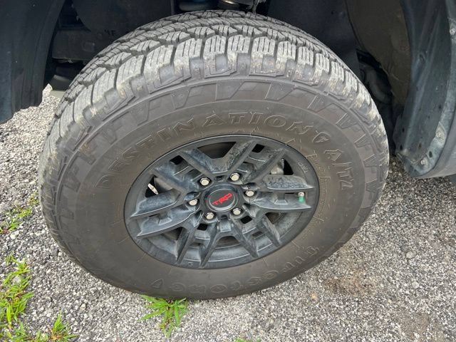 Used 2020 Toyota Tacoma TRD Off-Road w/ TRD Premium Off Road Package AWD/4WD image 5