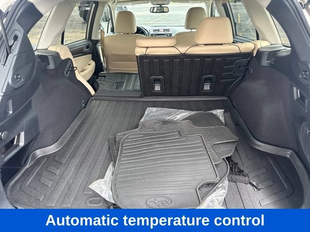 Used 2015 Subaru Outback 2.5i Limited AWD/4WD image 6
