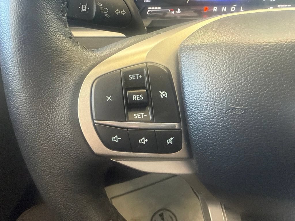 Used 2024 Ford Explorer XLT w/ Equipment Group 202A AWD/4WD image 16