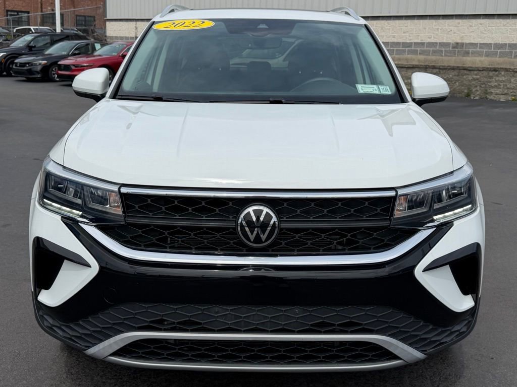 Used 2022 Volkswagen Taos SE AWD/4WD image 32