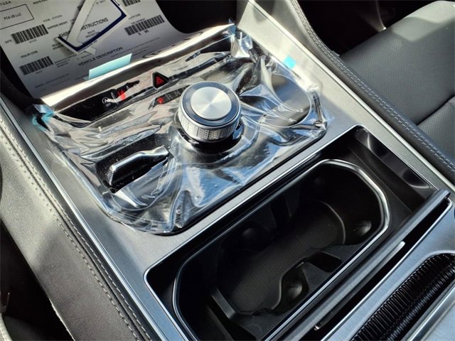 New 2025 Jeep Wagoneer 4WD image 18