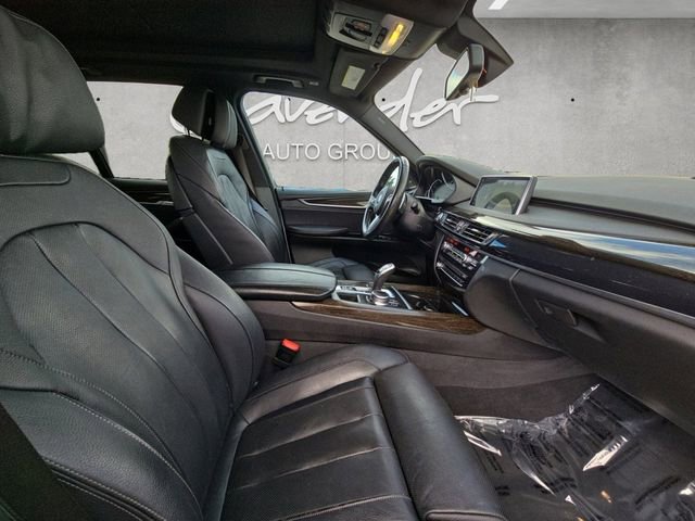 Used 2018 BMW X5 xDrive50i w/ M Sport Package AWD/4WD image 24