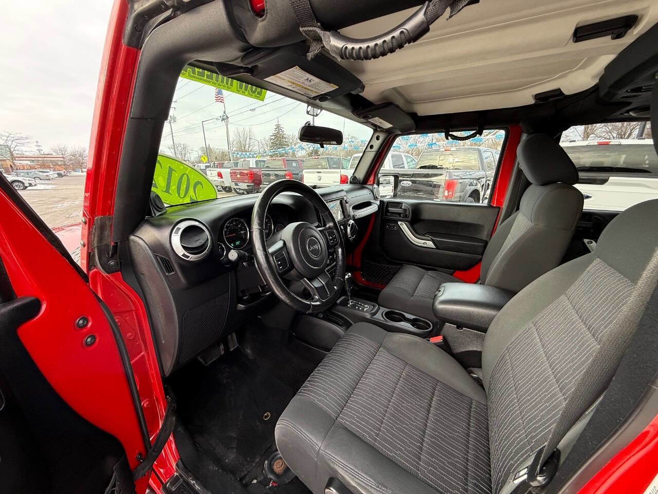 Used 2012 Jeep Wrangler Unlimited Sahara w/ Mopar Chrome Edition Group image 7