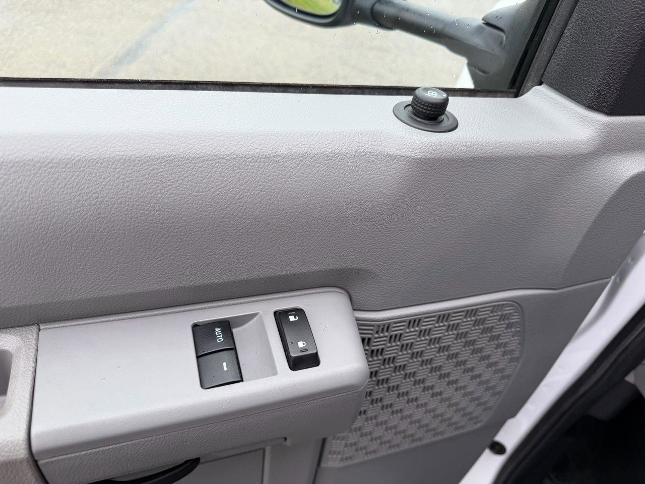 Used 2023 Ford E-350 and Econoline 350 Super Duty w/ Power Windows & Locks Group RWD image 17