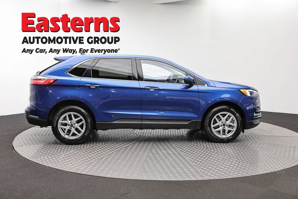 Used 2023 Ford Edge SEL AWD/4WD image 4