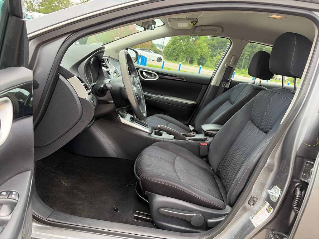 Used 2016 Nissan Sentra SV FWD image 11
