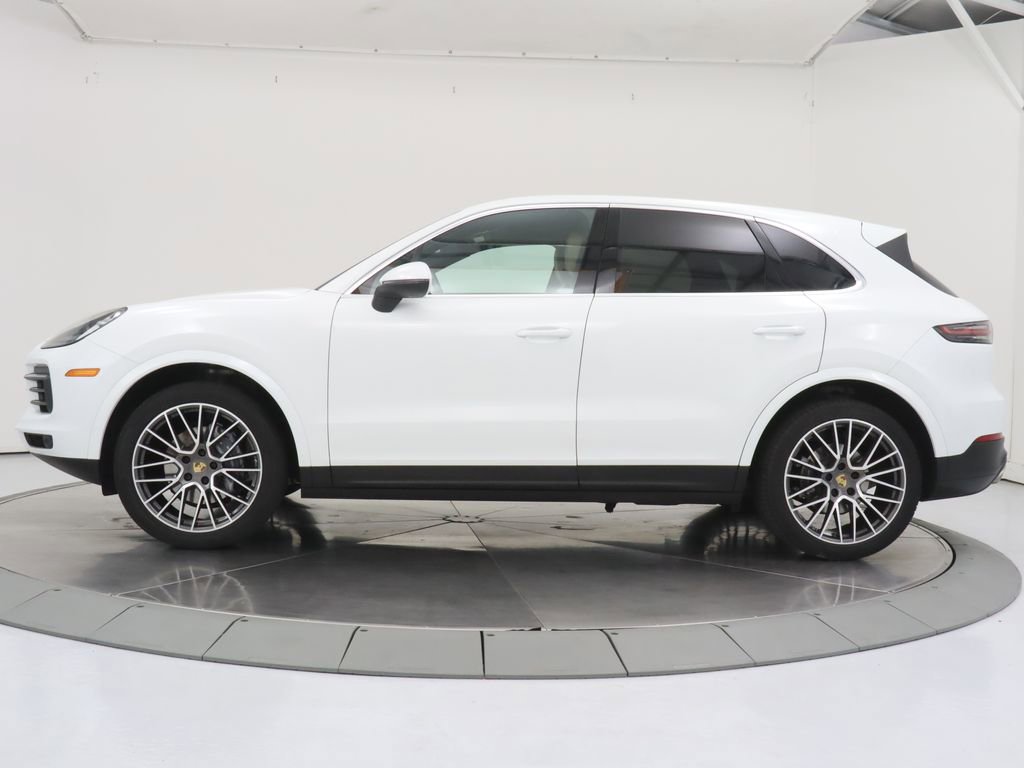 Used 2020 Porsche Cayenne AWD/4WD image 2
