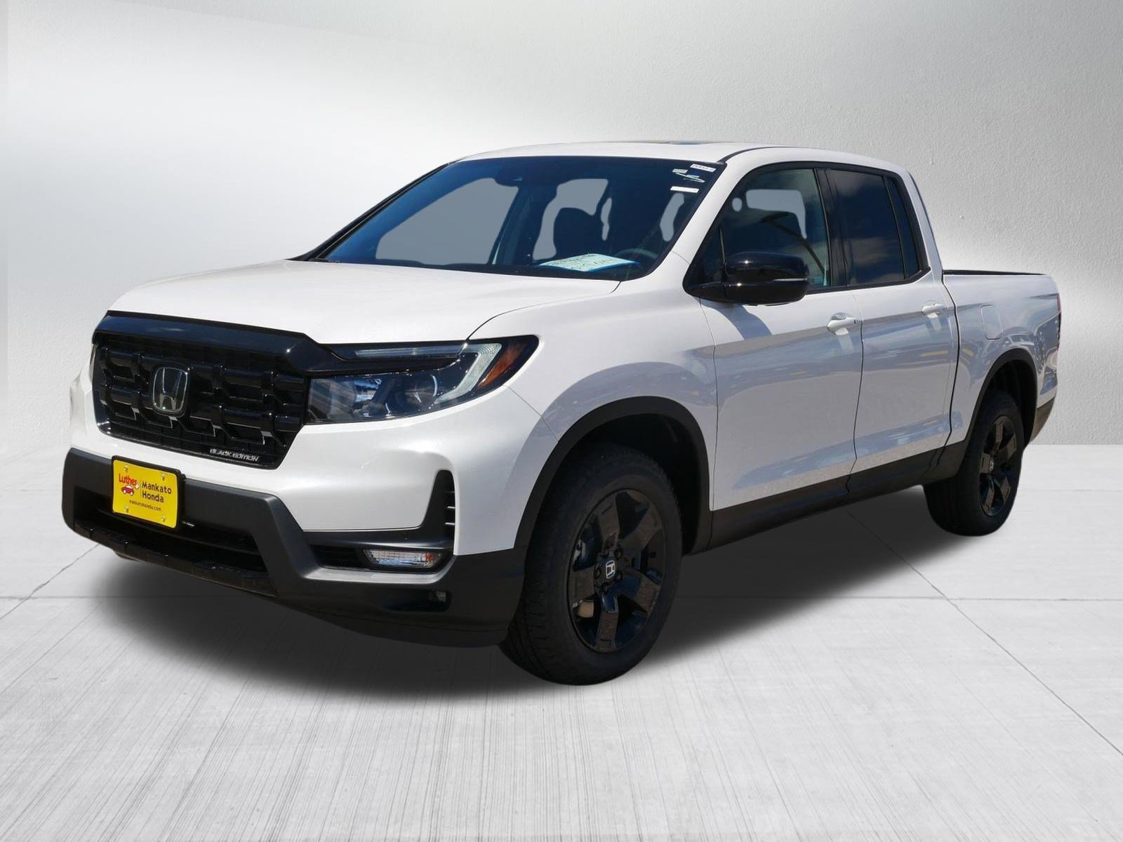 New 2026 Honda Ridgeline Black Edition video 2