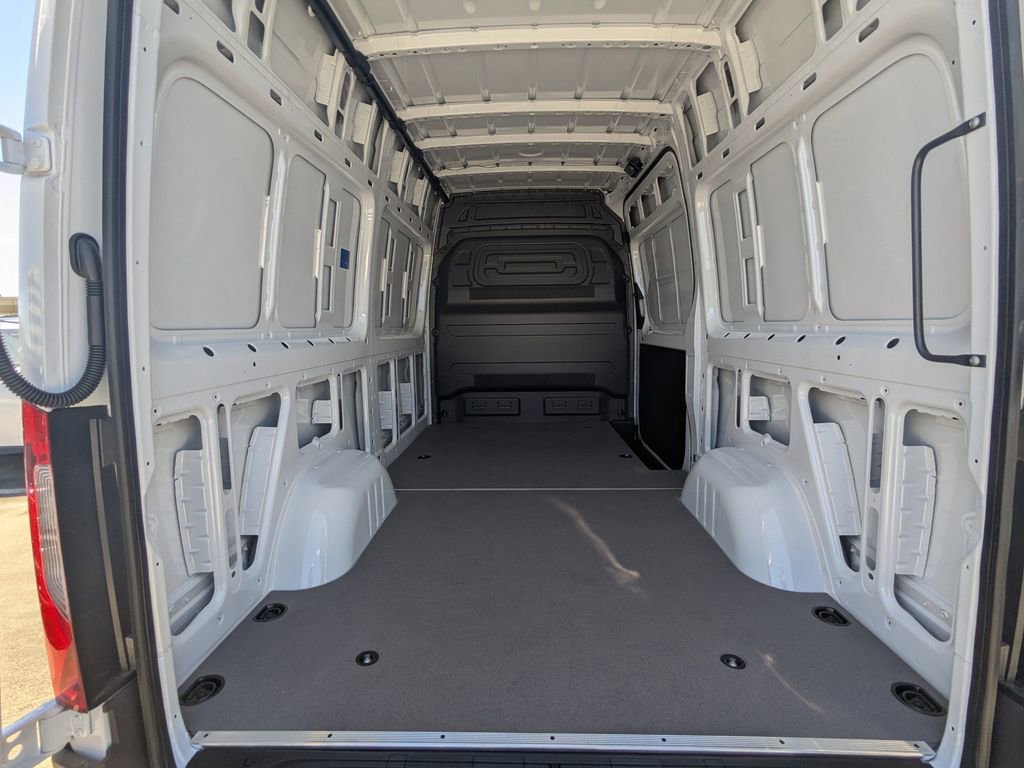 New 2026 Mercedes-Benz Sprinter 144 Cargo image 17