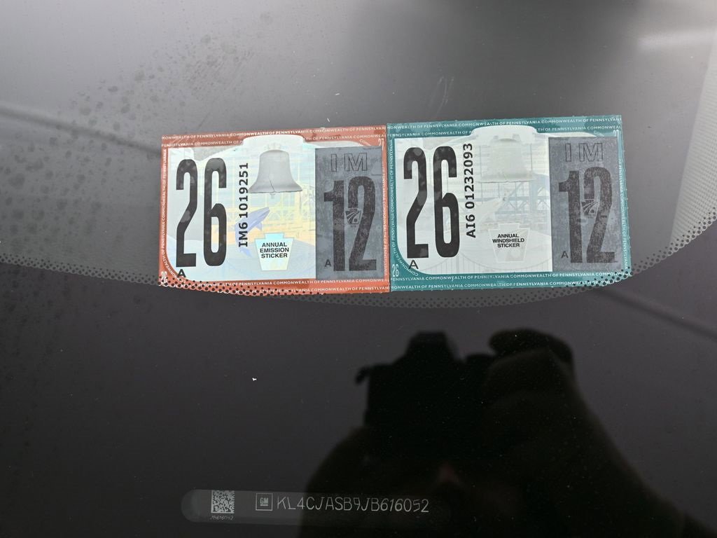 Used 2018 Buick Encore Preferred image 9