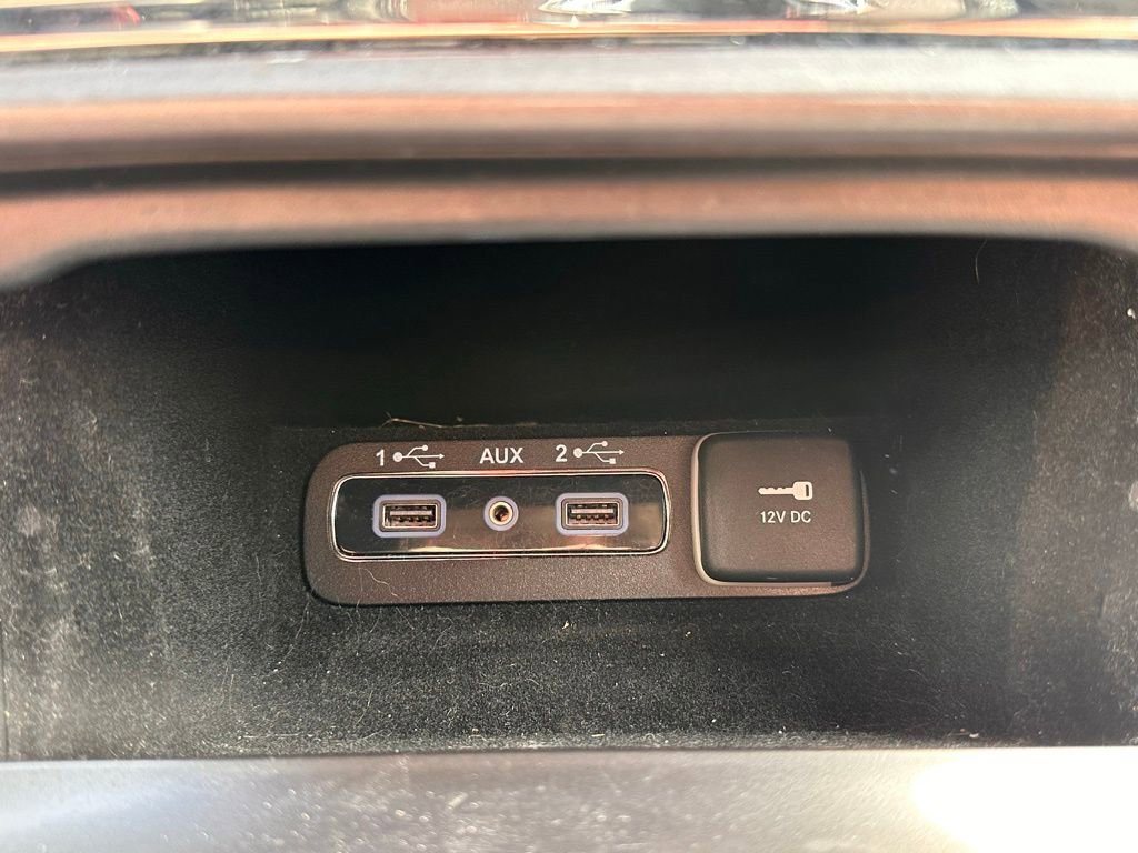 Used 2019 Jeep Grand Cherokee Laredo image 31