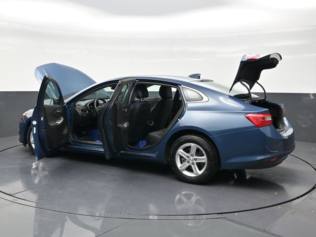 Used 2024 Chevrolet Malibu LT image 31