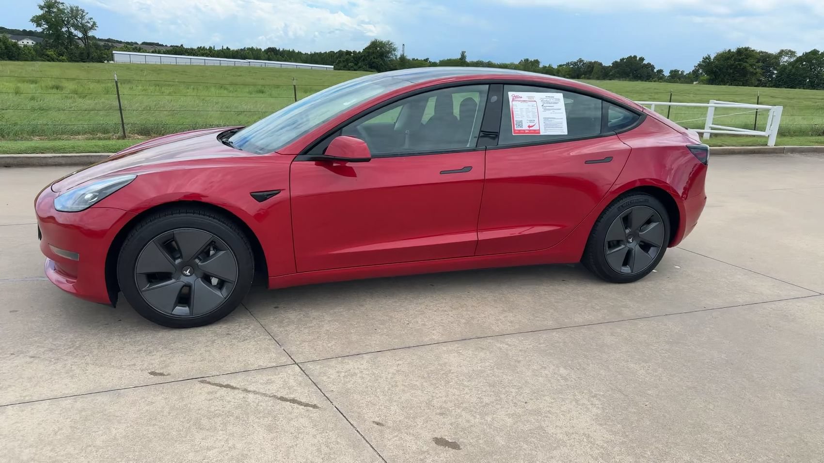 Used 2023 Tesla Model 3 Standard Range RWD image 5