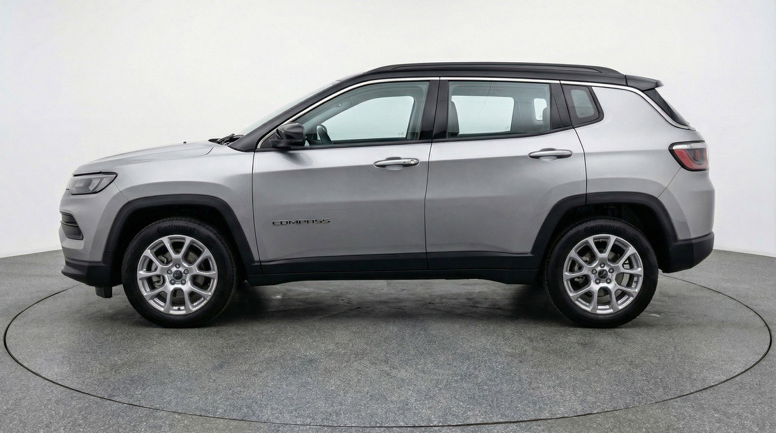 Used 2025 Jeep Compass Limited image 5