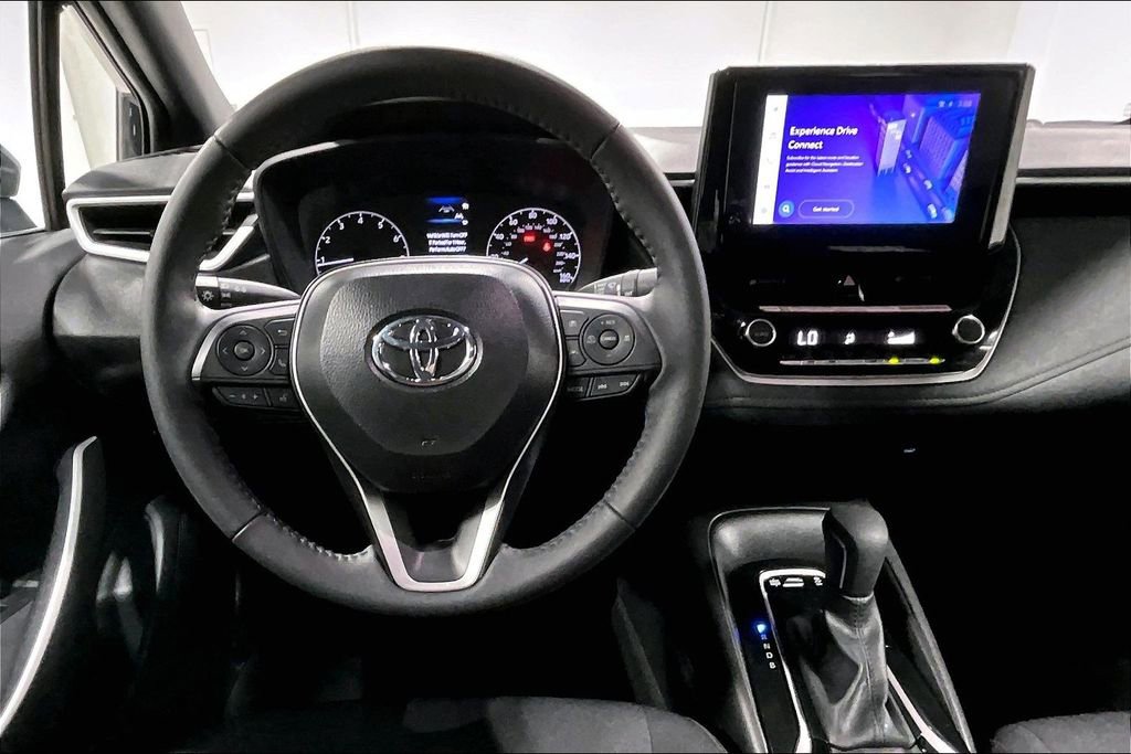 Used 2025 Toyota Corolla SE image 7