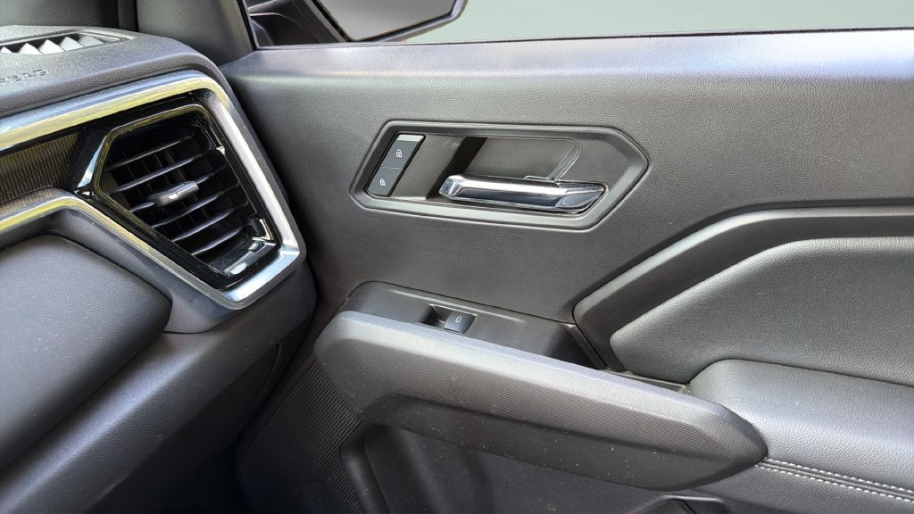 Used 2024 GMC Canyon Elevation w/ Elevation Premium Package RWD image 15