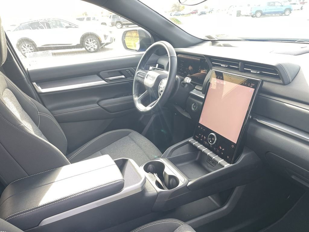 Used 2025 GMC Terrain Elevation image 38