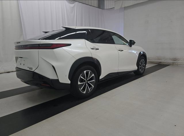Used 2024 Lexus RZ 450e Premium w/ Technology Package AWD/4WD image 2