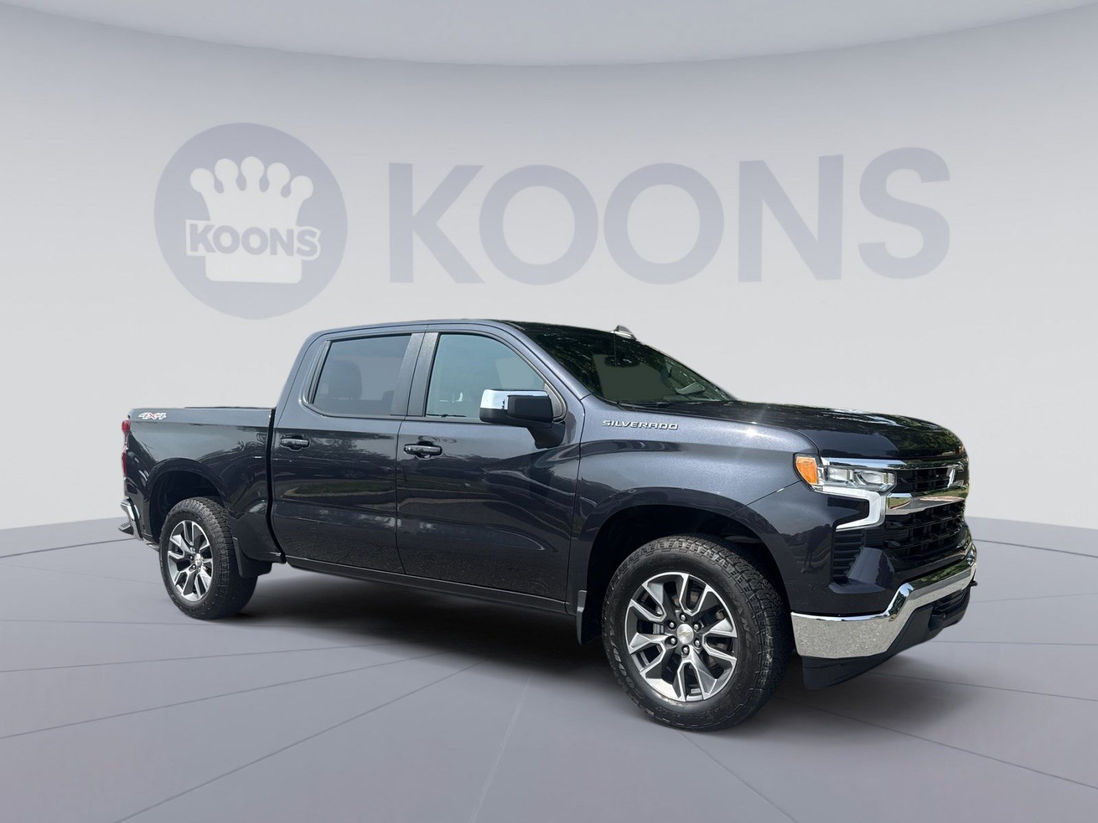 Used 2024 Chevrolet Silverado 1500 LT AWD/4WD image 10
